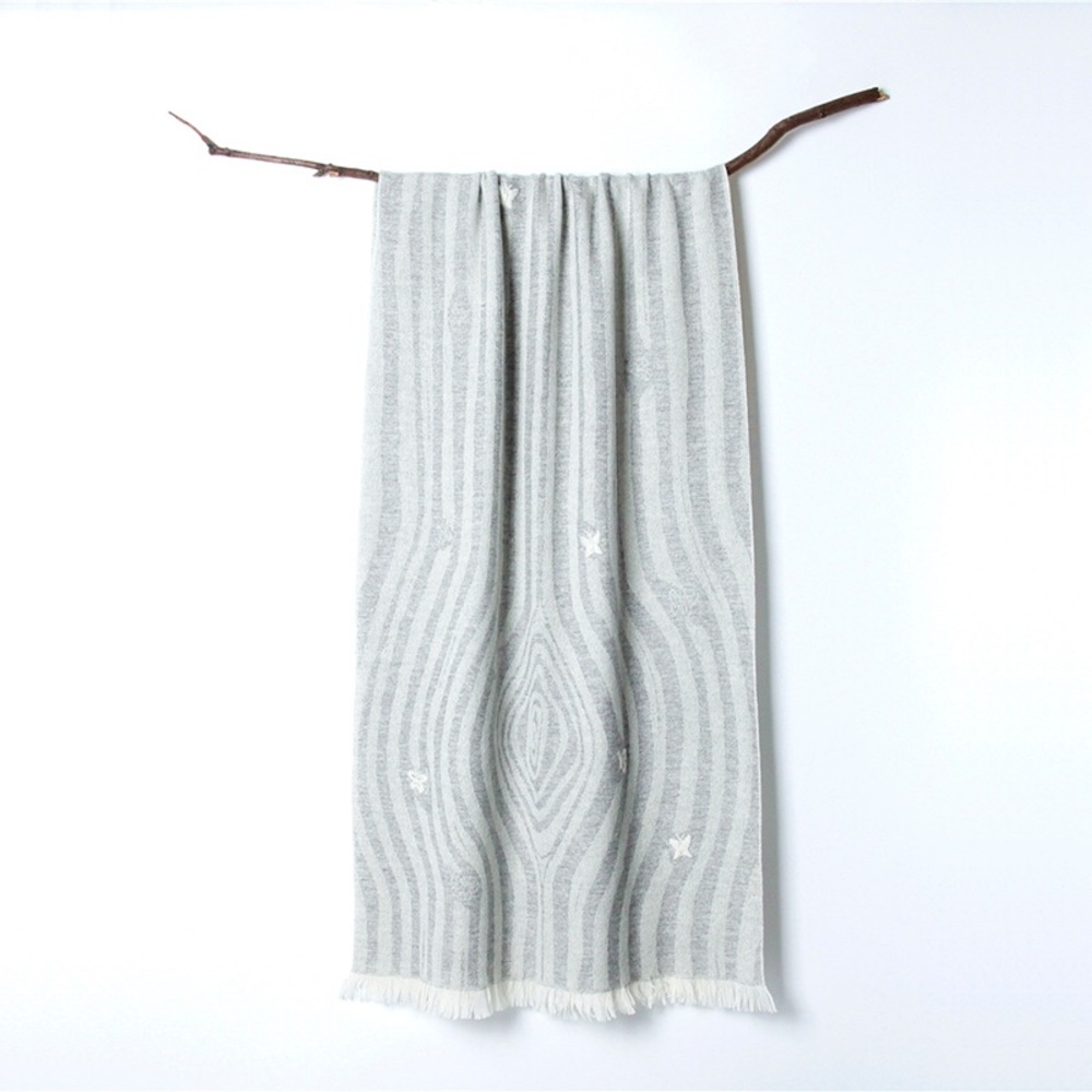 2020 fall/winter 100% cashmere embroidered scarf